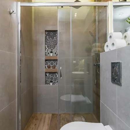 Liv Old Town Апартаменты Краков