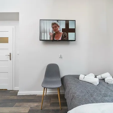 Liv Old Town Apartamento *